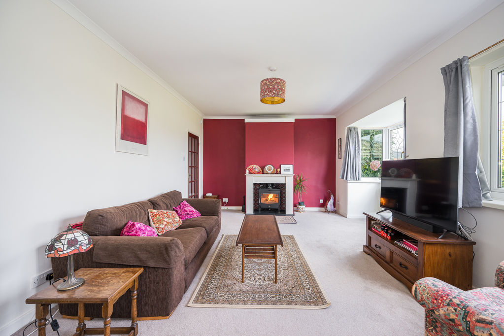 Sitting Room- click for photo gallery